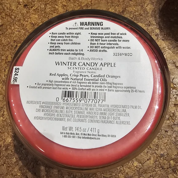 Brand new Bath and Body Works 3 Wick Winter Candy Apple Candle - Picture 4 of 4